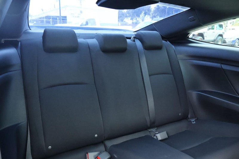 Honda Civic Si Coupe Vehicle Full-screen Gallery Image 24