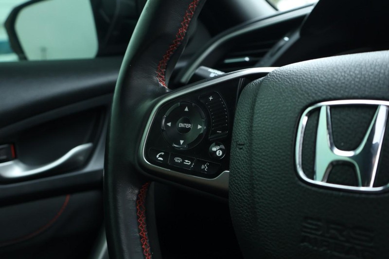 Honda Civic Si Coupe Vehicle Full-screen Gallery Image 29