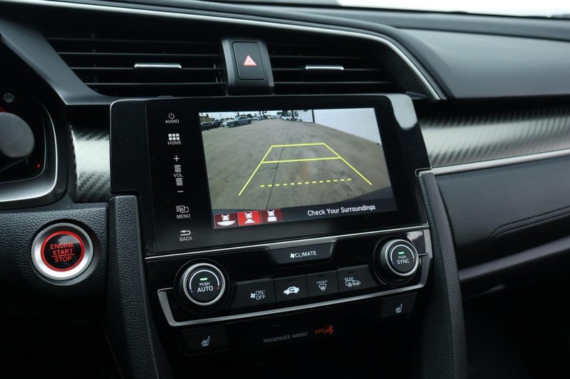 Honda Civic Si Coupe Vehicle Full-screen Gallery Image 34