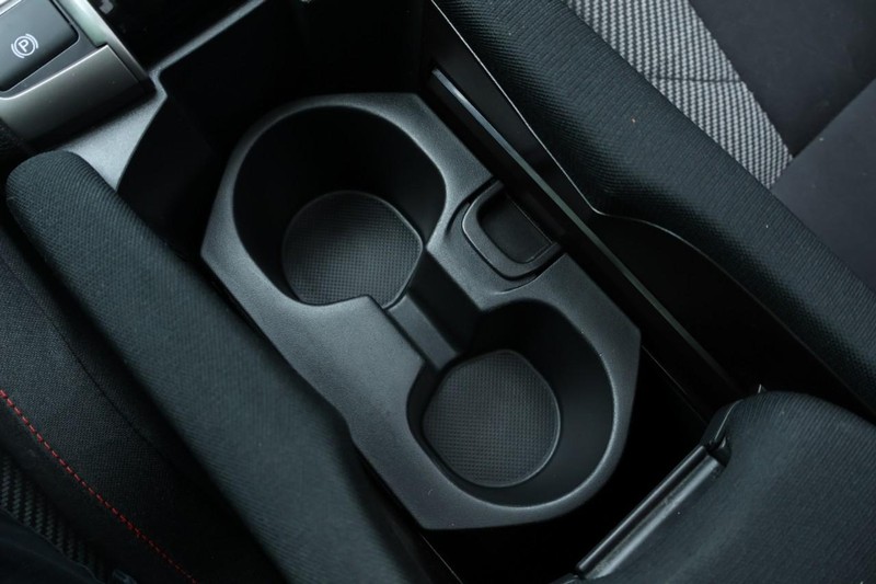 Honda Civic Si Coupe Vehicle Full-screen Gallery Image 37