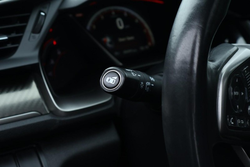 Honda Civic Si Coupe Vehicle Full-screen Gallery Image 40