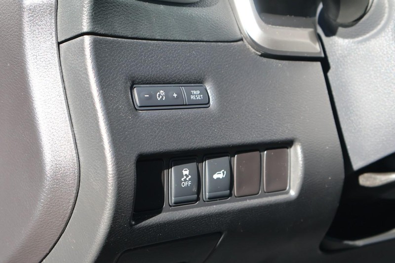 Nissan Murano Vehicle Full-screen Gallery Image 19