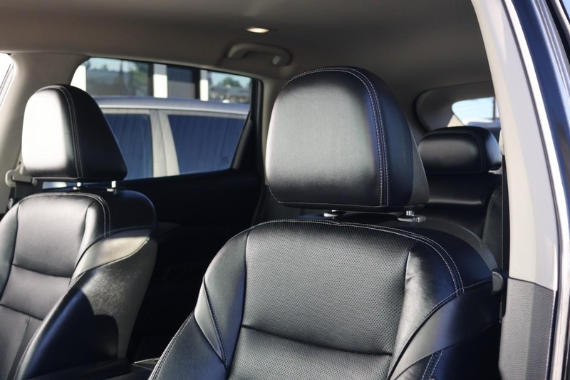 Nissan Murano Vehicle Full-screen Gallery Image 22