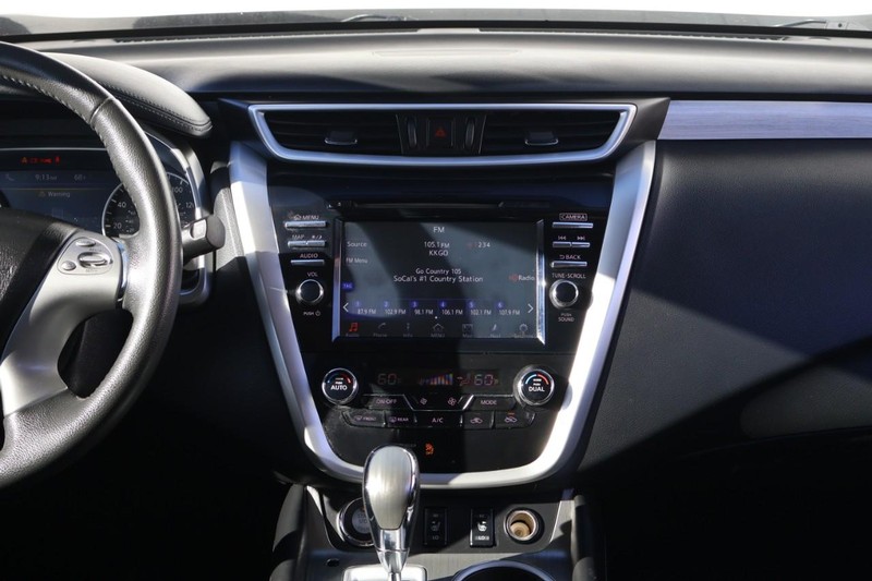 Nissan Murano Vehicle Full-screen Gallery Image 33