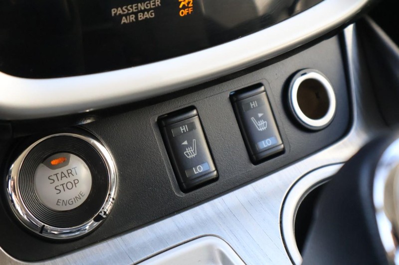 Nissan Murano Vehicle Full-screen Gallery Image 35