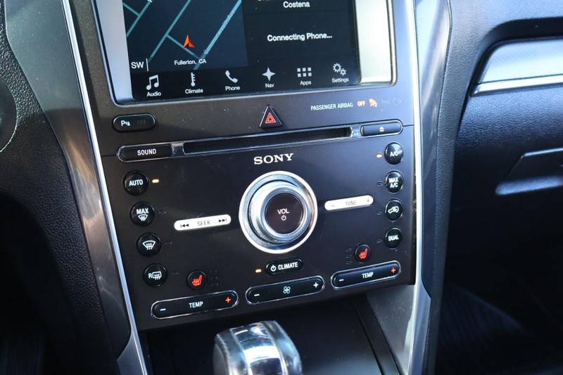 Ford Explorer Vehicle Full-screen Gallery Image 37