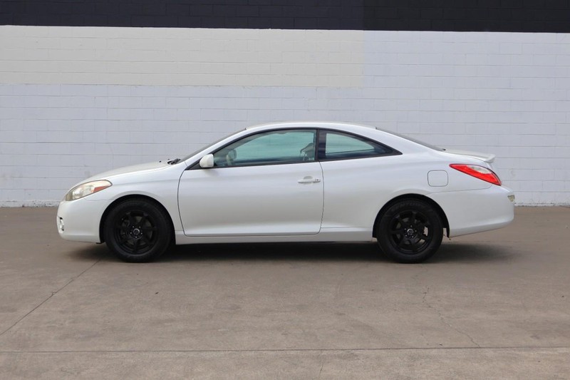 Toyota Camry Solara Vehicle Full-screen Gallery Image 10