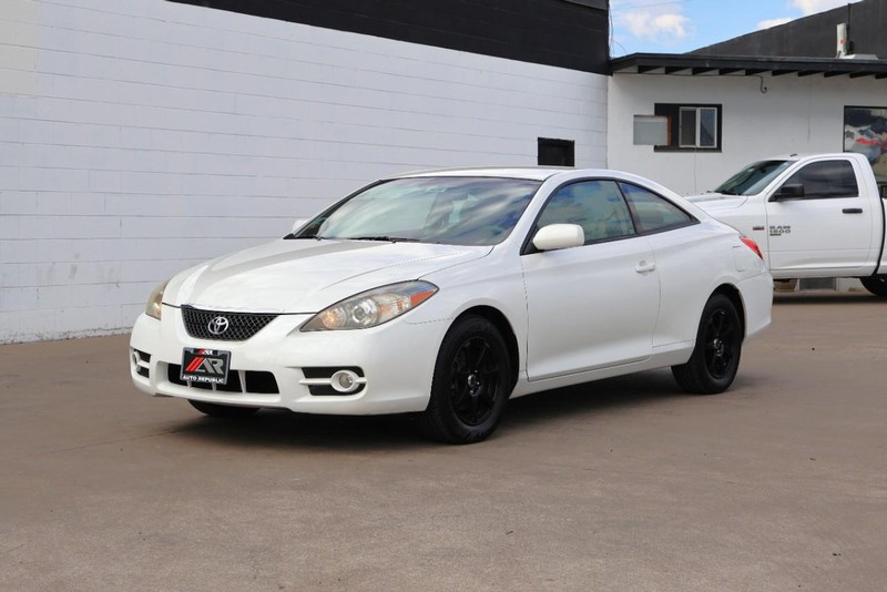 Toyota Camry Solara Vehicle Full-screen Gallery Image 11