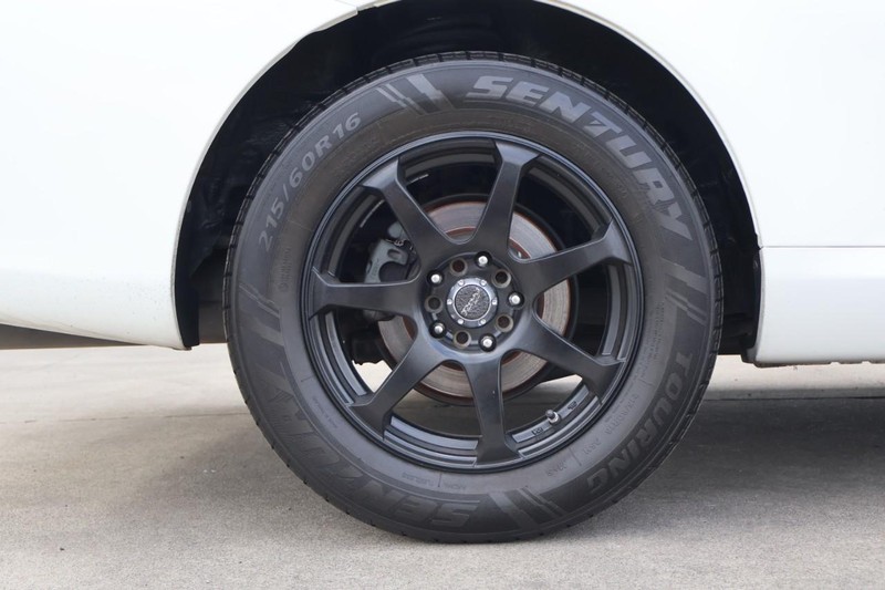 Toyota Camry Solara Vehicle Full-screen Gallery Image 13