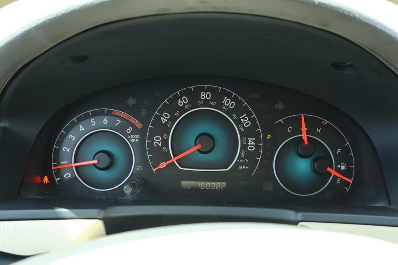 Toyota Camry Solara Vehicle Full-screen Gallery Image 25