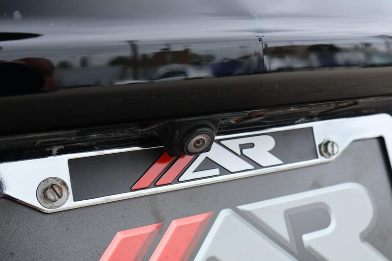 Chevrolet Camaro Vehicle Full-screen Gallery Image 08