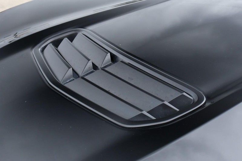 Chevrolet Camaro Vehicle Full-screen Gallery Image 15