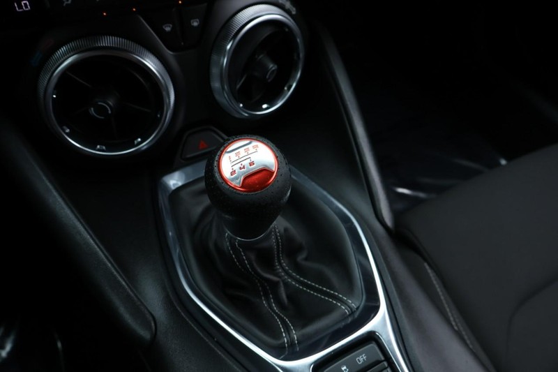 Chevrolet Camaro Vehicle Full-screen Gallery Image 40