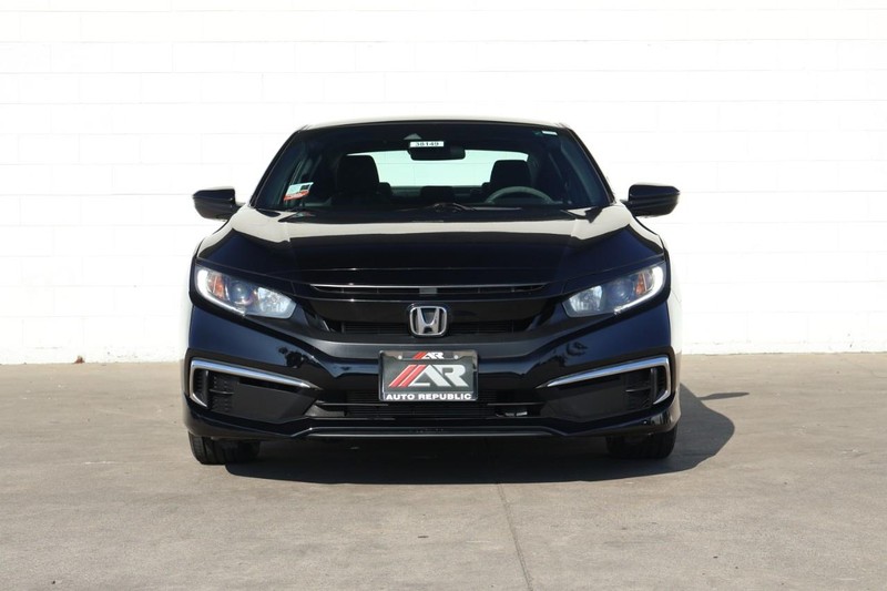 Honda Civic Coupe Vehicle Full-screen Gallery Image 02