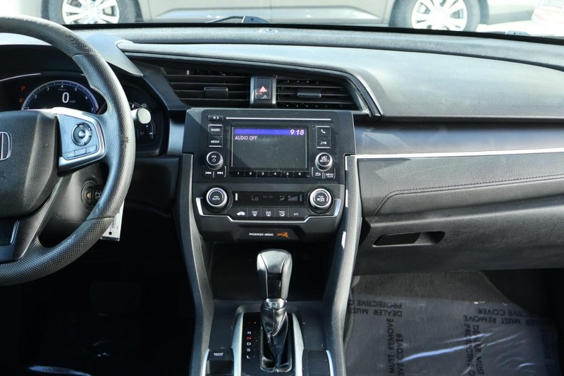 Honda Civic Coupe Vehicle Full-screen Gallery Image 27