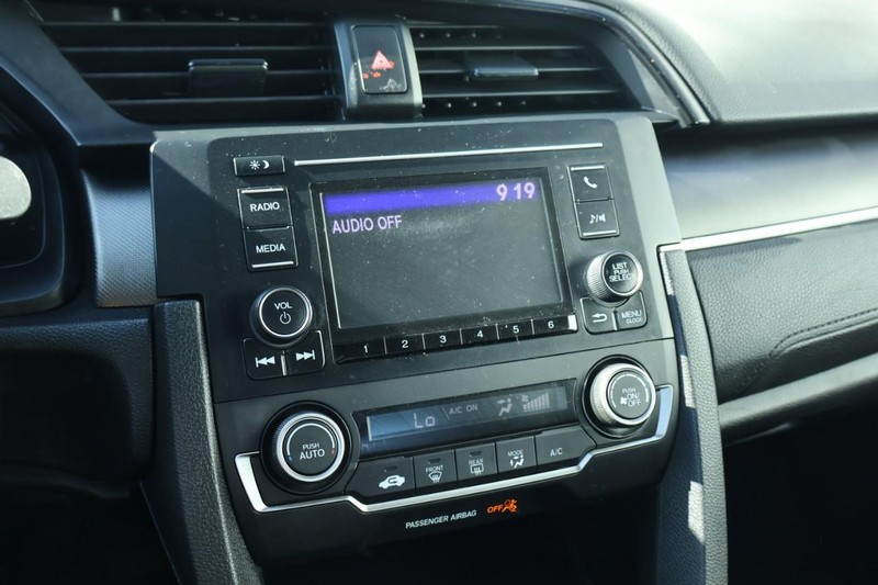 Honda Civic Coupe Vehicle Full-screen Gallery Image 28