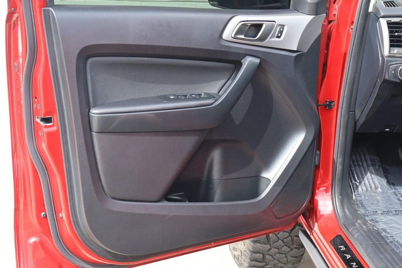 Ford Ranger Vehicle Full-screen Gallery Image 17