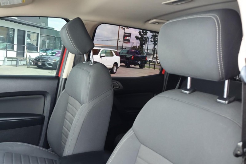 Ford Ranger Vehicle Full-screen Gallery Image 22