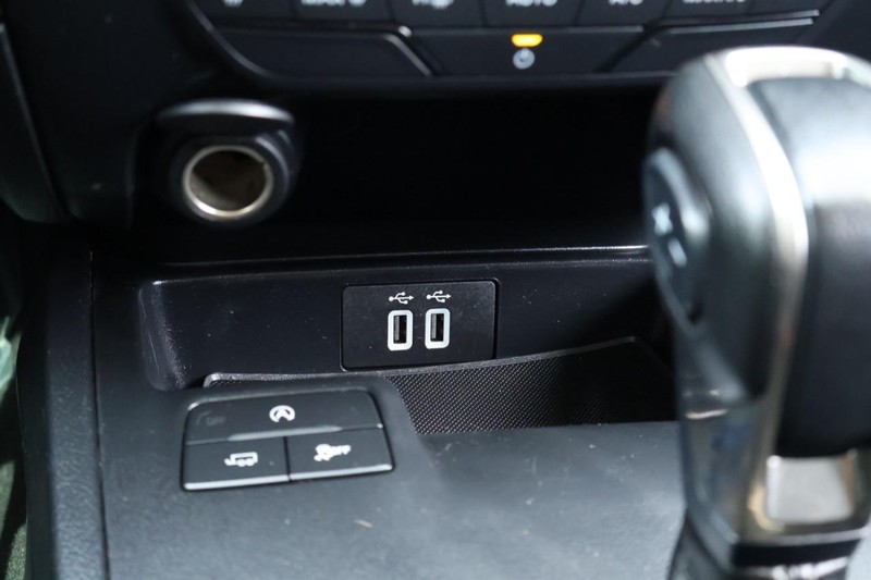 Ford Ranger Vehicle Full-screen Gallery Image 35