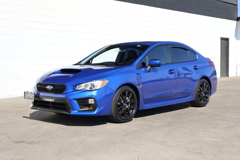 Subaru WRX Vehicle Full-screen Gallery Image 12