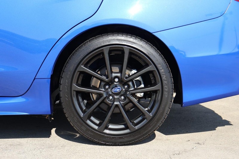 Subaru WRX Vehicle Full-screen Gallery Image 14