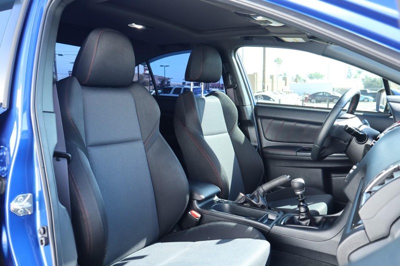 Subaru WRX Vehicle Full-screen Gallery Image 22