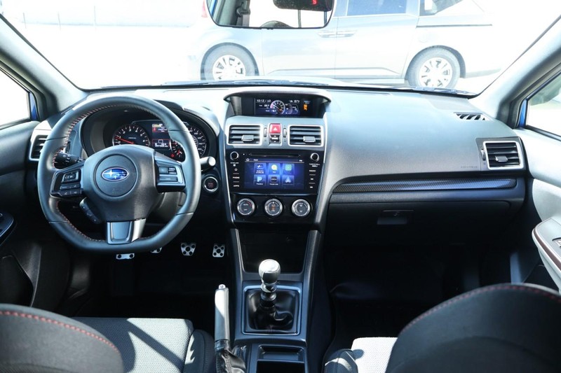 Subaru WRX Vehicle Full-screen Gallery Image 24