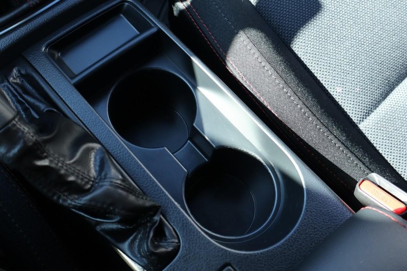 Subaru WRX Vehicle Full-screen Gallery Image 35