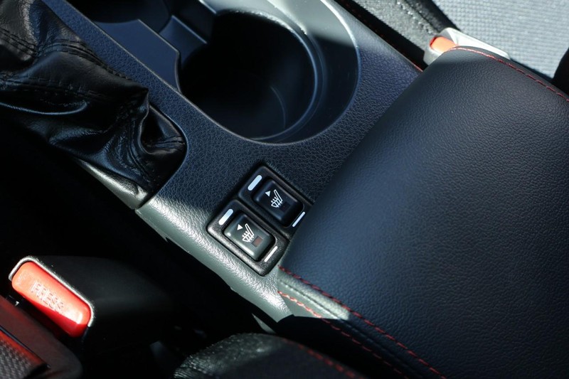 Subaru WRX Vehicle Full-screen Gallery Image 36