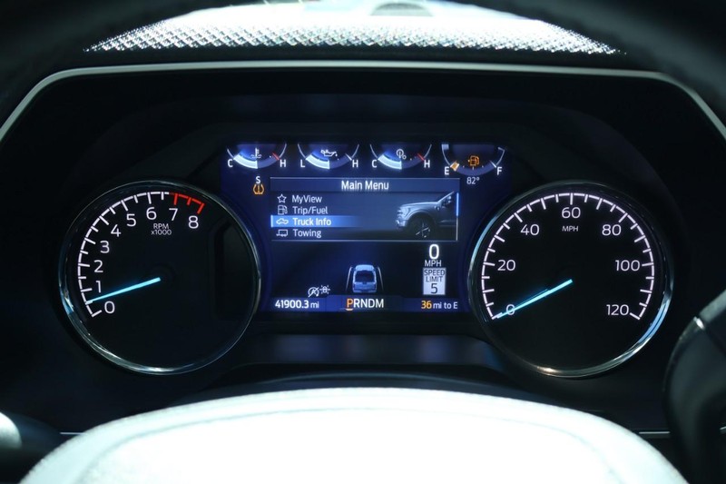 Ford F-150 Vehicle Full-screen Gallery Image 28