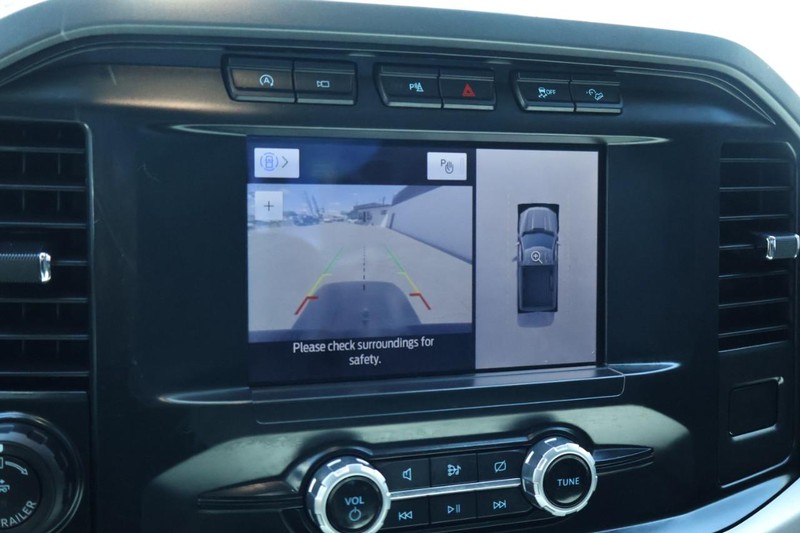 Ford F-150 Vehicle Full-screen Gallery Image 32