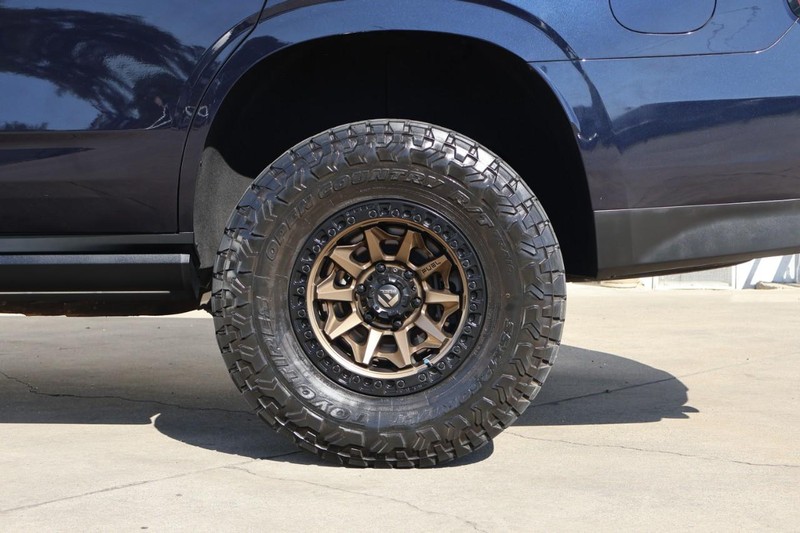 Chevrolet Tahoe Vehicle Full-screen Gallery Image 17