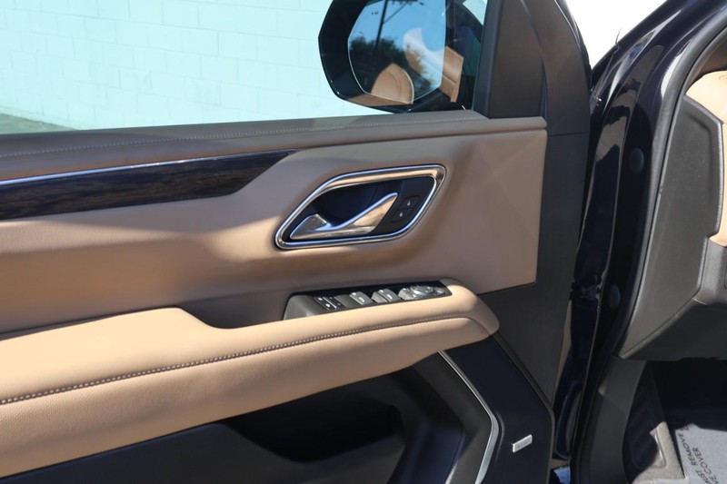 Chevrolet Tahoe Vehicle Full-screen Gallery Image 19