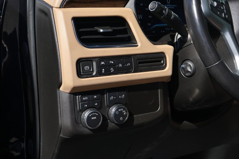 Chevrolet Tahoe Vehicle Full-screen Gallery Image 21