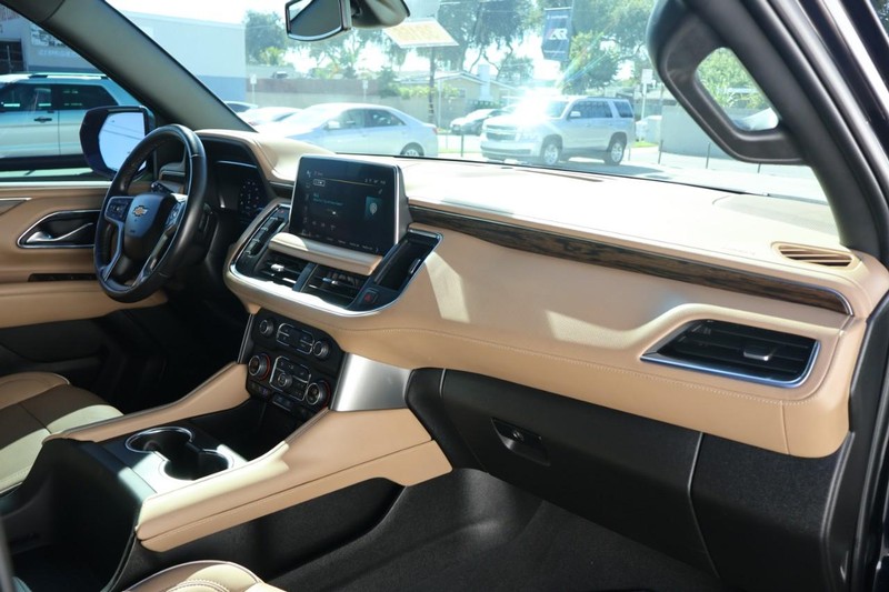 Chevrolet Tahoe Vehicle Full-screen Gallery Image 25