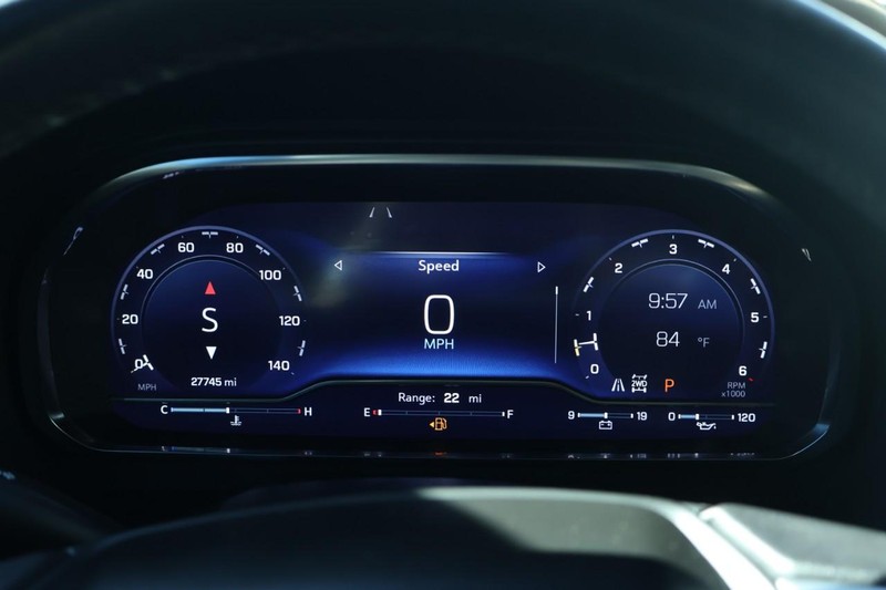 Chevrolet Tahoe Vehicle Full-screen Gallery Image 34