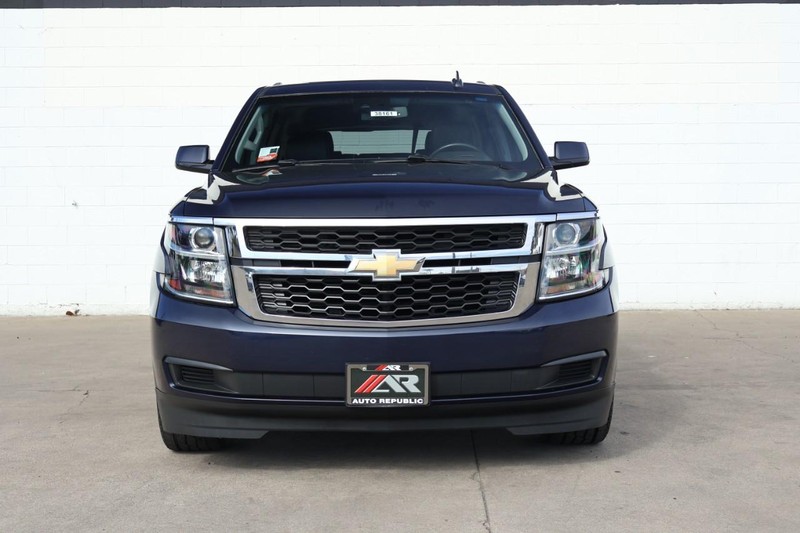 Chevrolet Tahoe Vehicle Full-screen Gallery Image 02