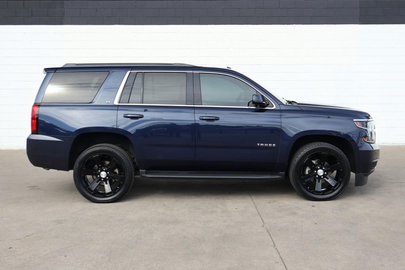 Chevrolet Tahoe Vehicle Full-screen Gallery Image 04