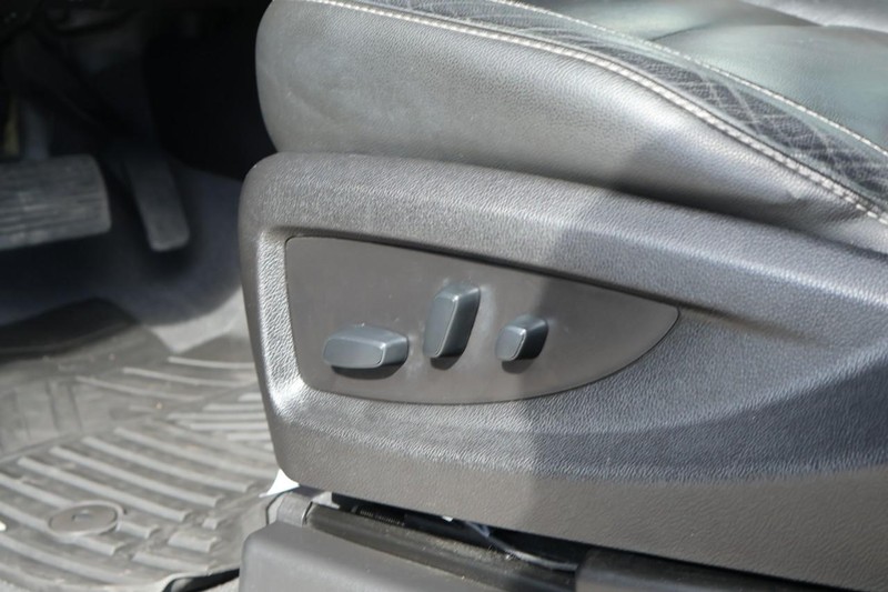 Chevrolet Tahoe Vehicle Full-screen Gallery Image 22