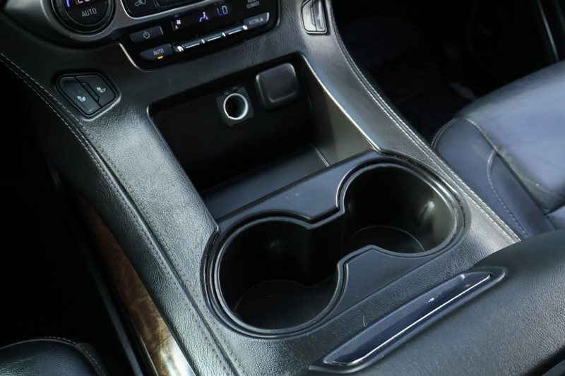 Chevrolet Tahoe Vehicle Full-screen Gallery Image 41