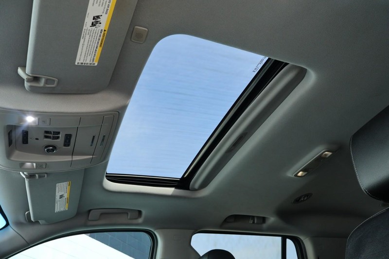 Chevrolet Tahoe Vehicle Full-screen Gallery Image 42