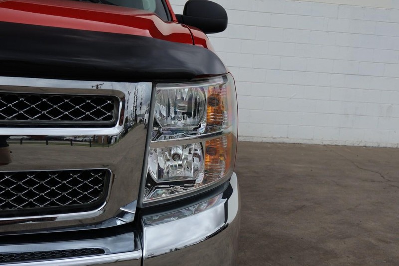 Chevrolet Silverado 1500 Vehicle Full-screen Gallery Image 04