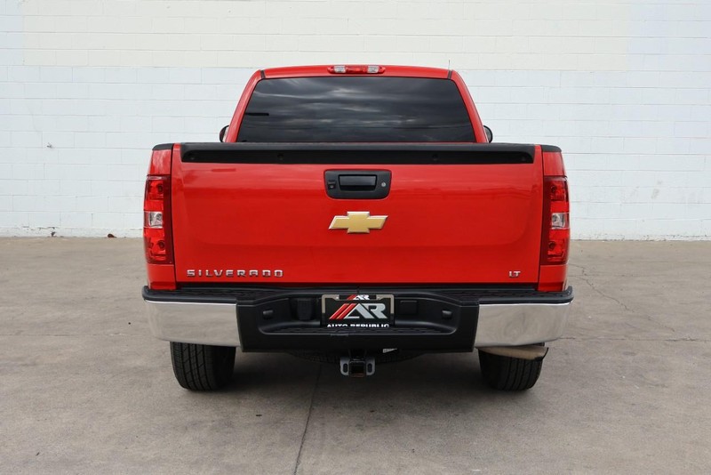 Chevrolet Silverado 1500 Vehicle Full-screen Gallery Image 06