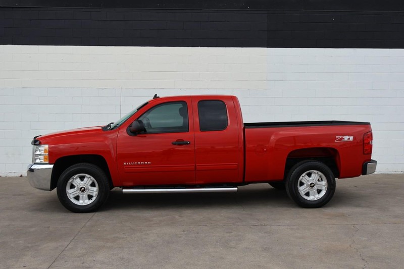 Chevrolet Silverado 1500 Vehicle Full-screen Gallery Image 13