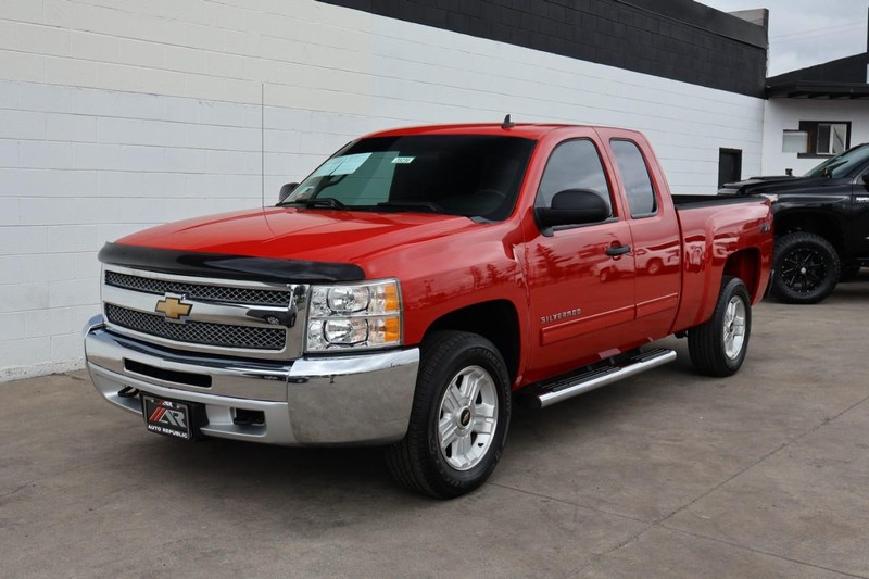 Chevrolet Silverado 1500 Vehicle Full-screen Gallery Image 14