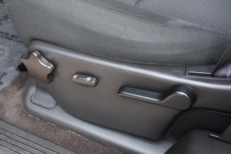 Chevrolet Silverado 1500 Vehicle Full-screen Gallery Image 22