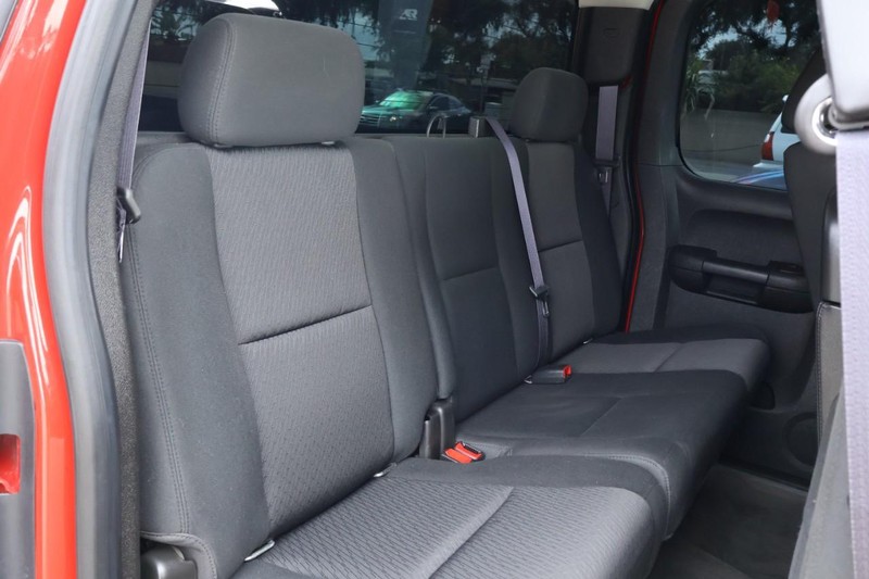 Chevrolet Silverado 1500 Vehicle Full-screen Gallery Image 27