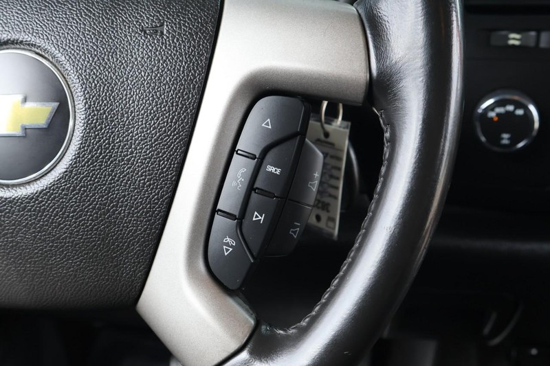 Chevrolet Silverado 1500 Vehicle Full-screen Gallery Image 33