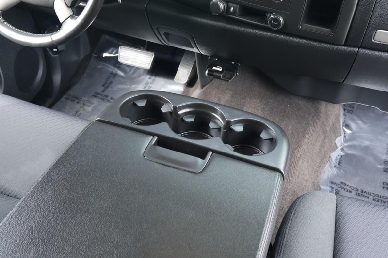 Chevrolet Silverado 1500 Vehicle Full-screen Gallery Image 35