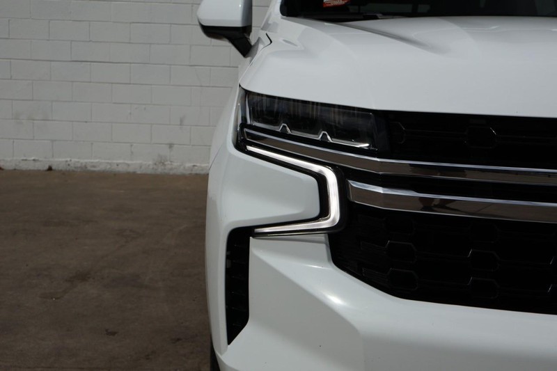 Chevrolet Tahoe Vehicle Full-screen Gallery Image 03